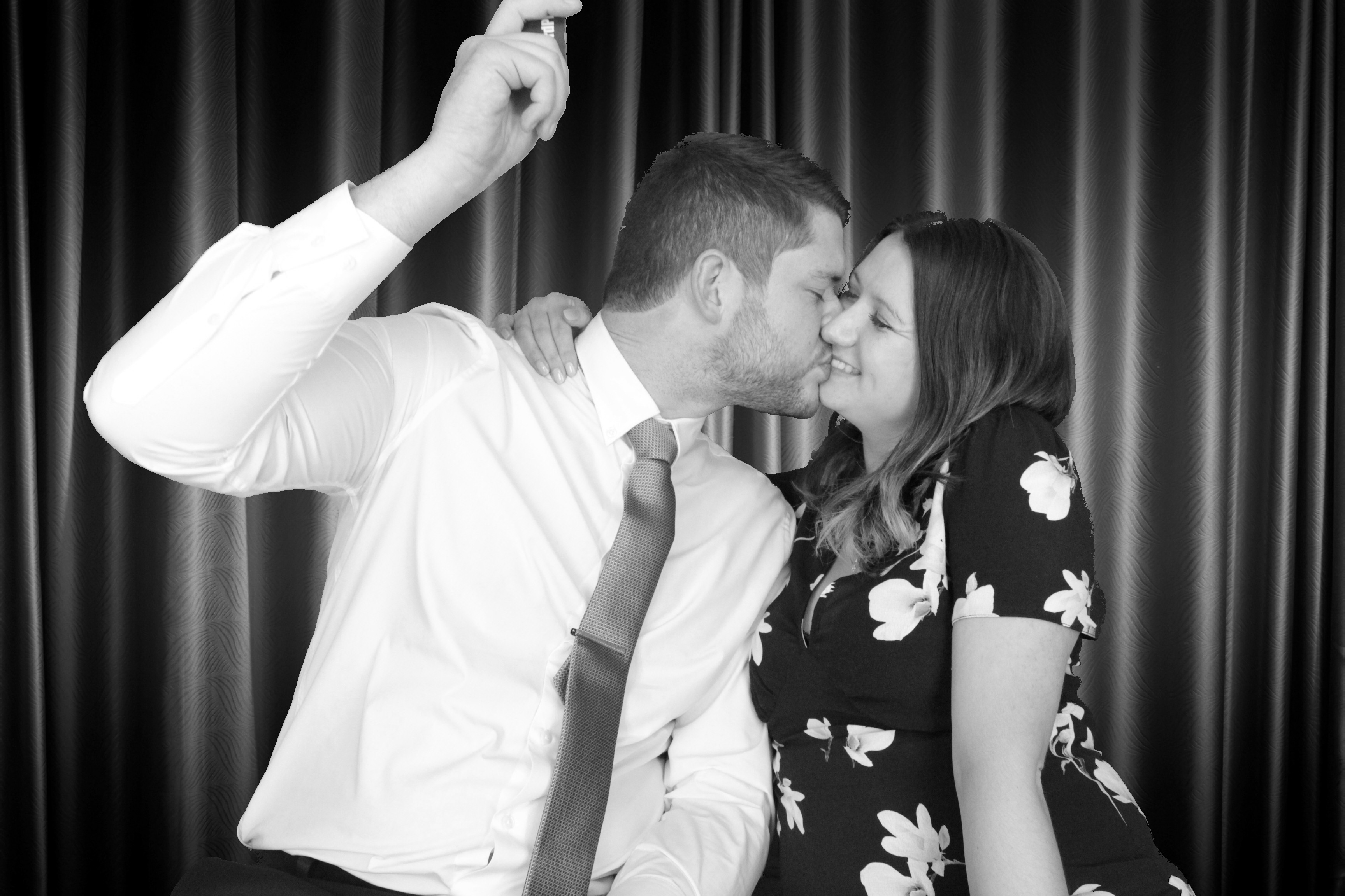 Mr & Mrs Hillier | View more photos from the event at gallery.myphotoboothexperience.co.uk/u/MyPhotoBoothExperienceLtd/Mr-Mrs-Hillier